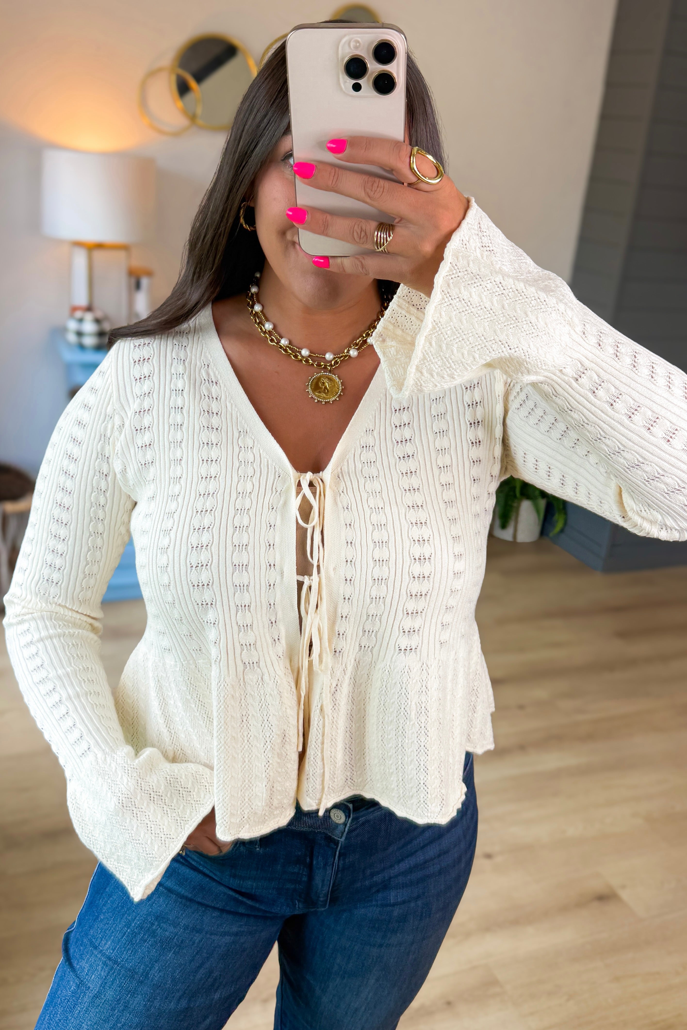 トップス POPPY LACE RUFFLE CARDIGAN トップス POPPY LACE RUFFLE CARDIGAN Lace knit ruffle cardigan