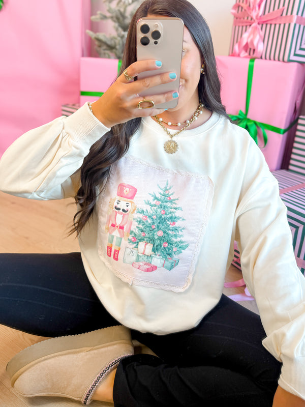 Holiday Nostalgia Crewneck- Cream