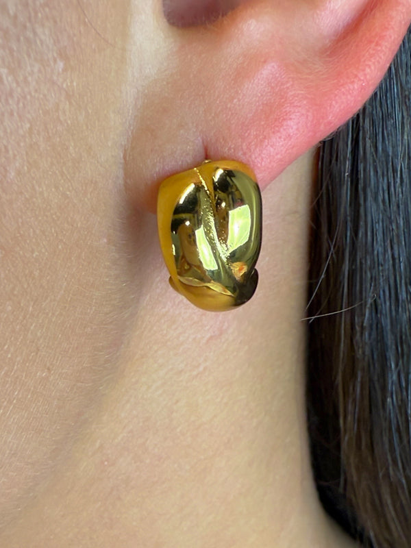 Marcie Gold Crossover Hoops
