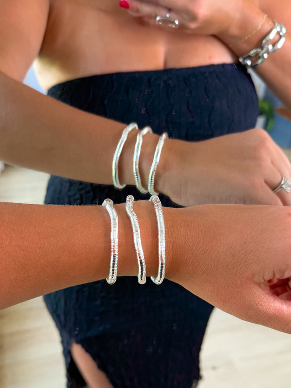 The Wavy Stack Bracelet Set